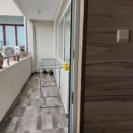 Noviyat Grad Apartment *